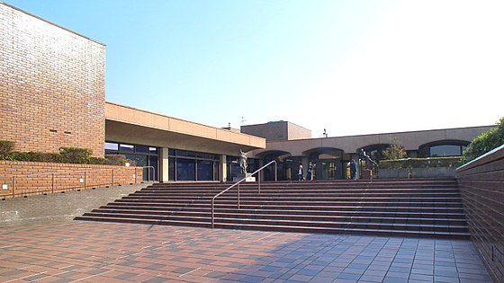 福岡市美術館